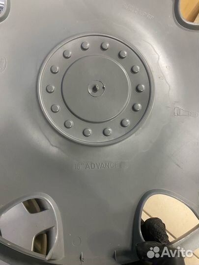 Колпаки на колеса r 16 toyota