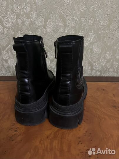 Ботинки 33
