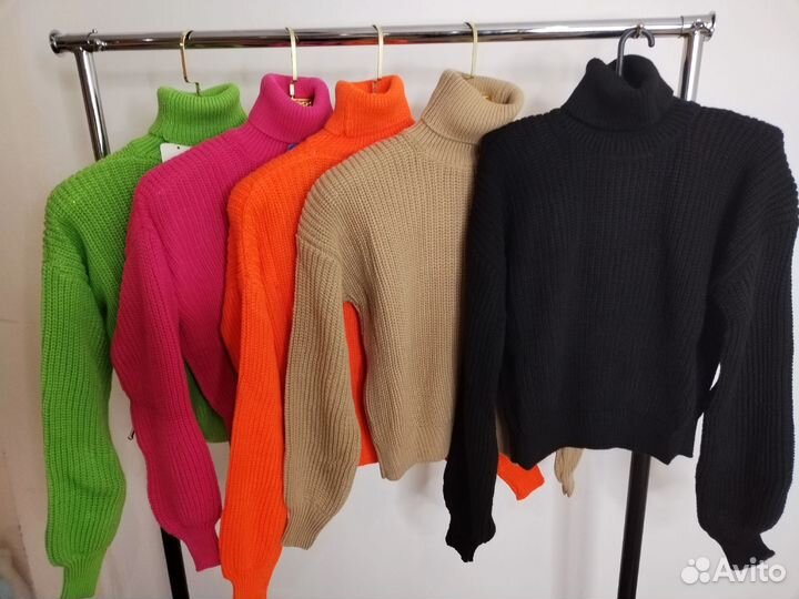 Свитер женский