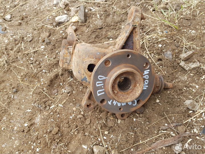 Кулак поворотный правый Iran Khodro Samand