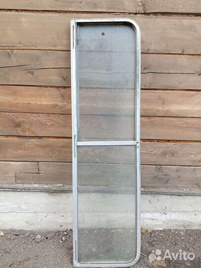 Окно форточка автомобильная