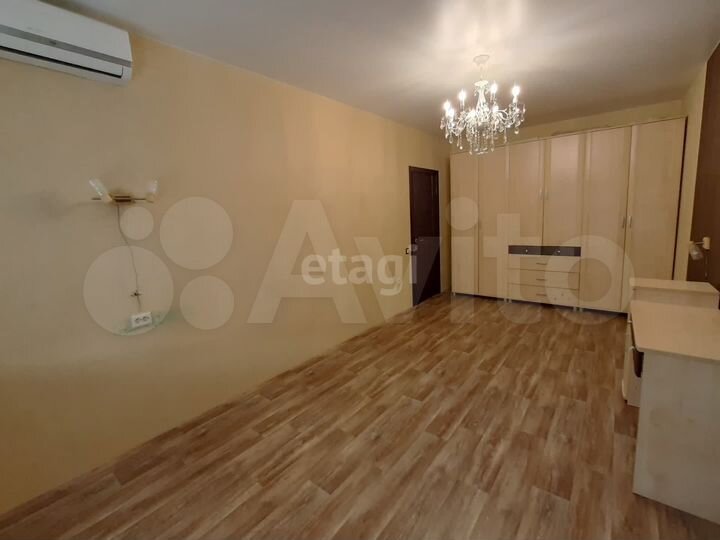 2-к. квартира, 52,4 м², 7/10 эт.