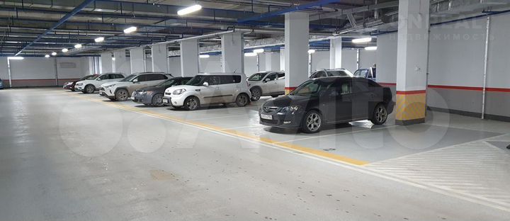 Машиноместо, 13 м²