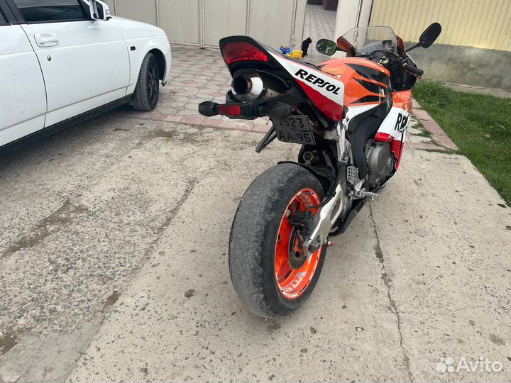 Honda cbr 1000rr