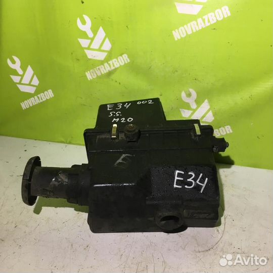 Корпус воздушного фильтра бмв Е34