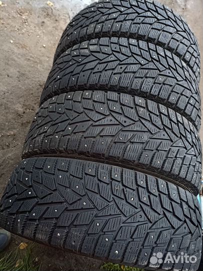 Dunlop SP Winter Ice 03 245/60 R18