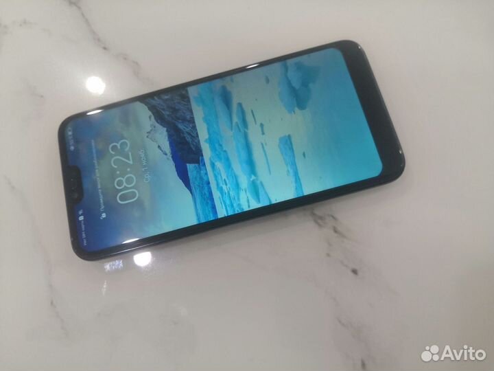 HONOR 10, 4/64 ГБ