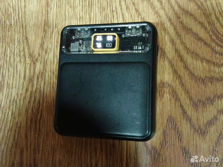 Powerbank встроенные кабели