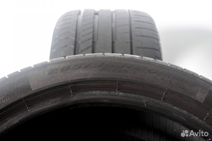 Pirelli P Zero PZ4 285/35 R20 104Y