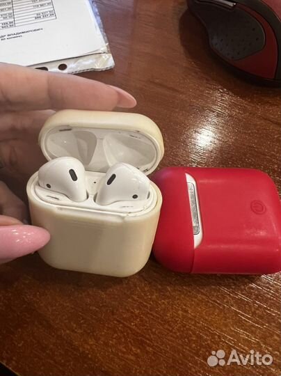 Беспроводные наушники apple airpods