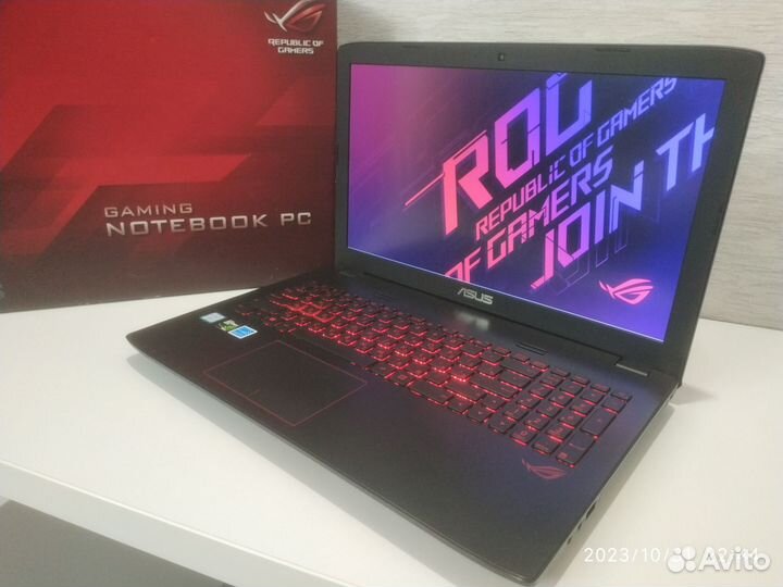 Asus ROG i7-6700HQ/GTX 960 4 GB/8 GB DDR4/SSD