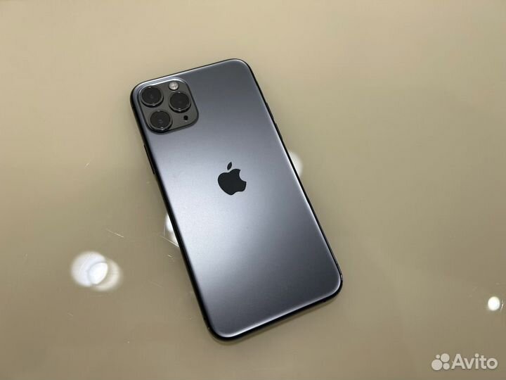 iPhone 11 Pro, 64 ГБ