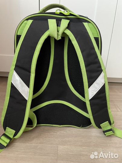 Рюкзак школьный