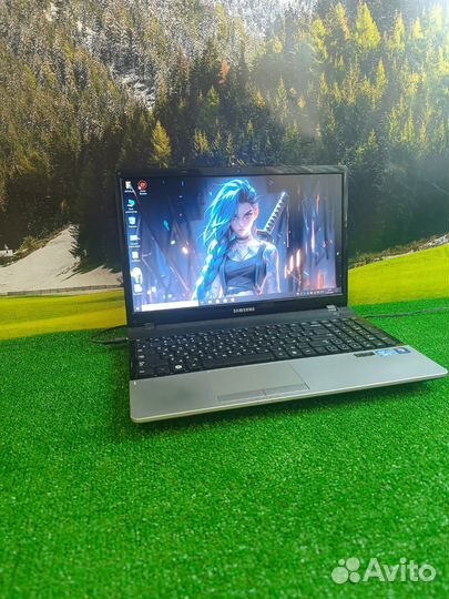 Неплохой ноутбук Samsung для игр и работы