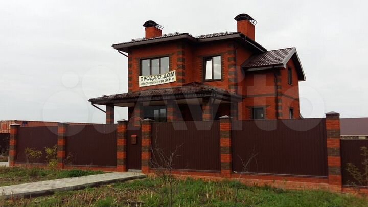 Дом 200 м² на участке 11 сот.