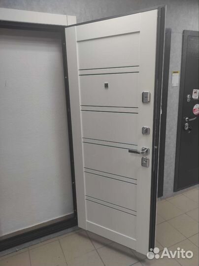 Дверь входная Porta M8.Л28 White Stark/Virgin