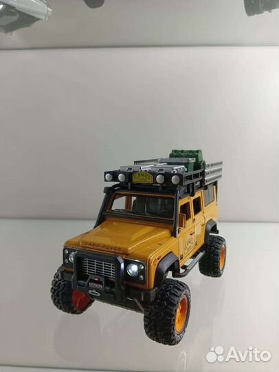 Внедорожник land rover camel trophy 1:24