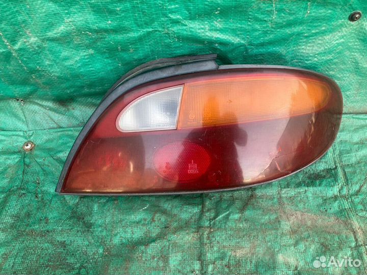 Фонарь задний правый Hyundai Lantra 1995-2000