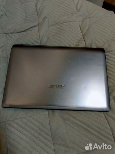 Ноутбук asus