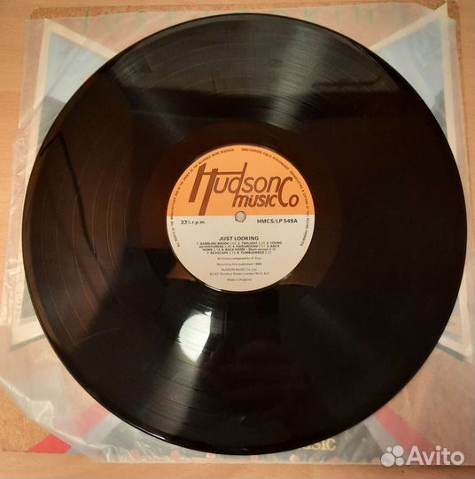 Harold East - Just Looking (только на Авито)