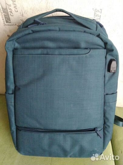 Рюкзак для ноутбука 17.3 дюймов Rivacase