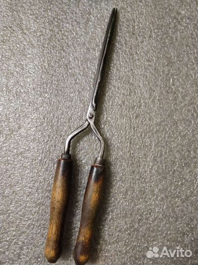 Антиквариат. Щипцы для завивки волос