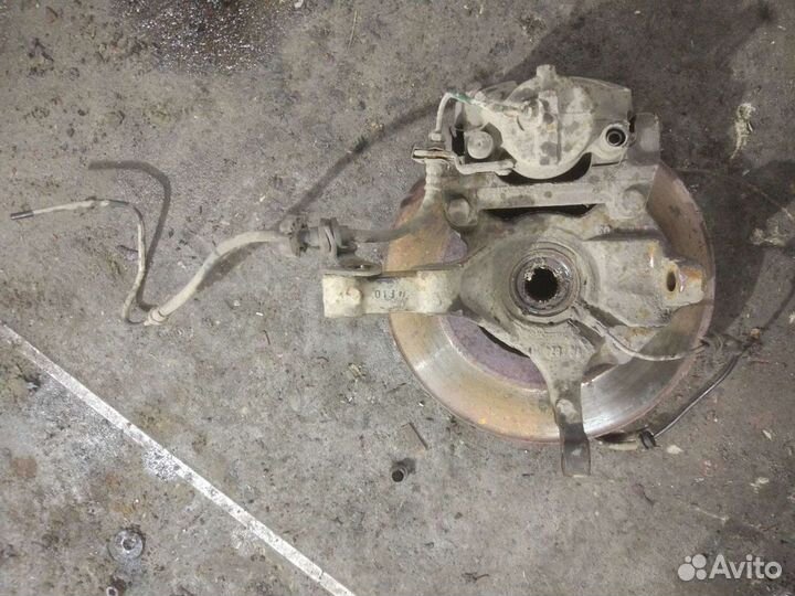 Кулак передний левый правый Renault Espace IV 2003