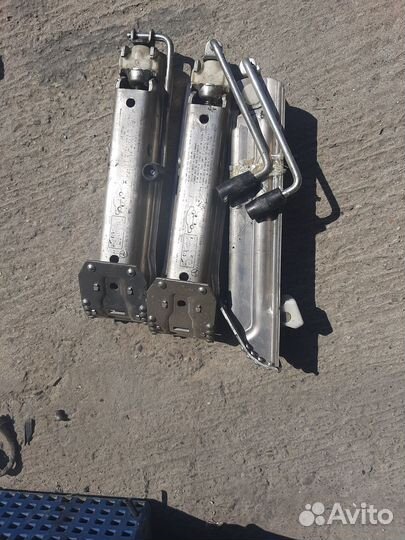 Домкрат на Mercedes-Benz W211 W219