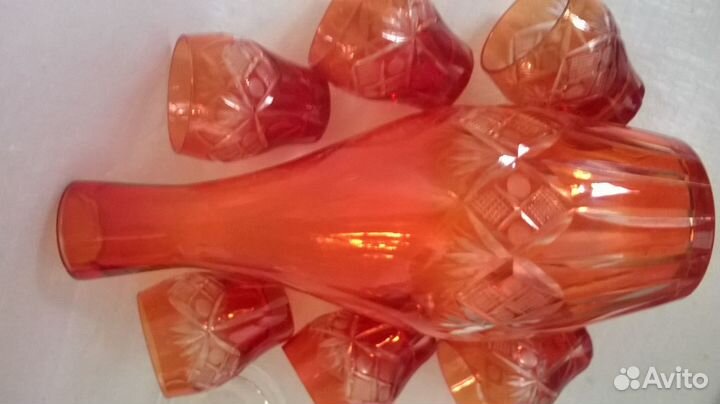 Графин+6 рюм.Рубиновый цвет.Хрусталь СССР