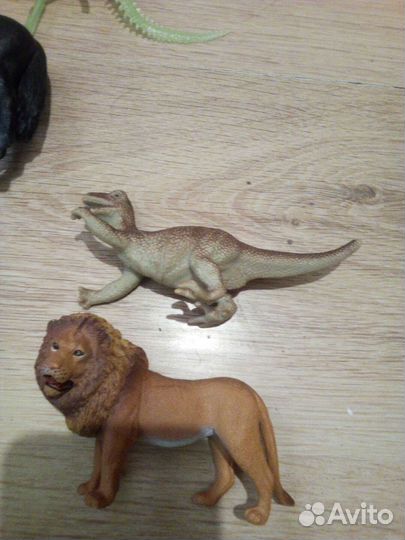 Фигурки животных пакетом