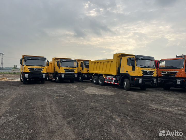 Водитель на самосвал