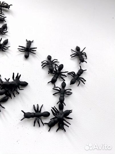 Бутафорские Муравьи Фейковые Жучки Тараканы