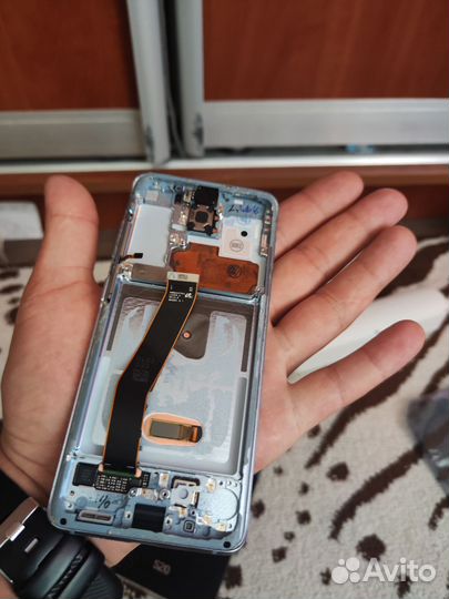 Samsung Galaxy S20, 8/128 ГБ