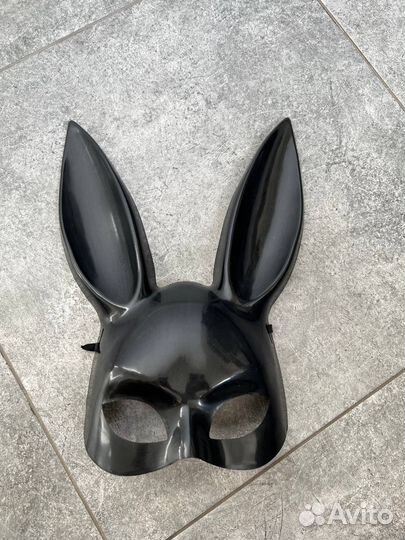 Маска зайца playboy черная