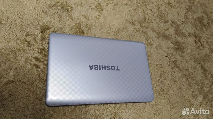 Toshiba L750D. 4ядра/6gb ddr3/620hdd