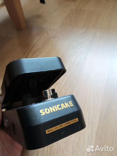 Гитарная педаль эффектов wah/volume