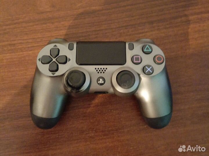 На запчасти джойстик ps4