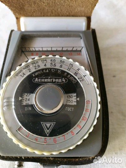 Фотоэкспонометр Ленинград-4. Светофильтры желтые