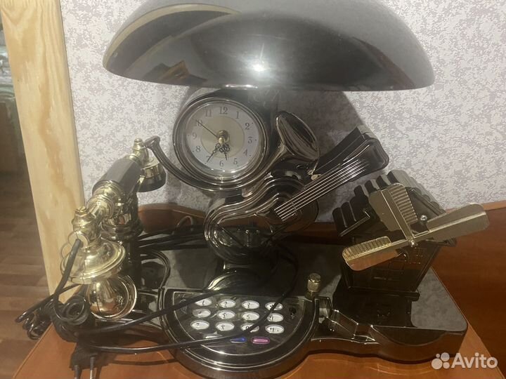 Часы телефон
