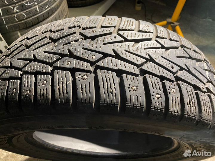 Nokian Tyres Hakkapeliitta 7 215/65 R16 102T