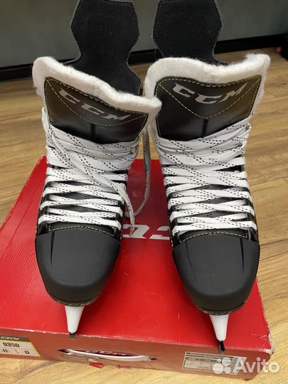 Коньки хоккейные CCM 11D