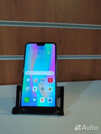 HONOR 10, 4/64 ГБ