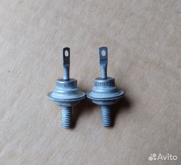 Транзисторы кт903Б, диоды В10-14, Д231А