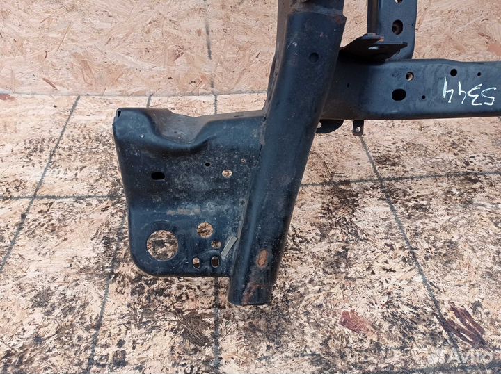 Балка передняя/подрамник Land Rover Discovery IV