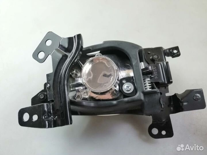 Фара противотуманная правая Honda Fit