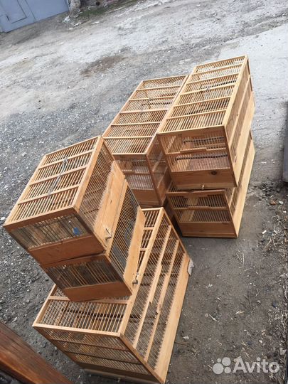 Клетка для птиц из дерева