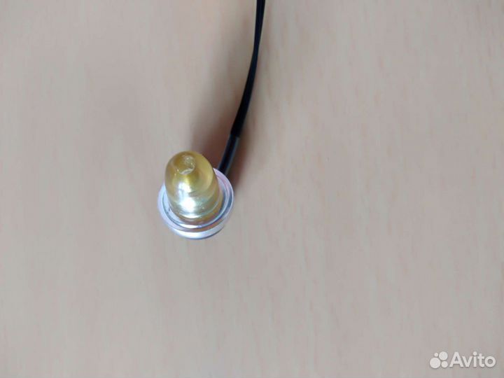 Наушник проводной