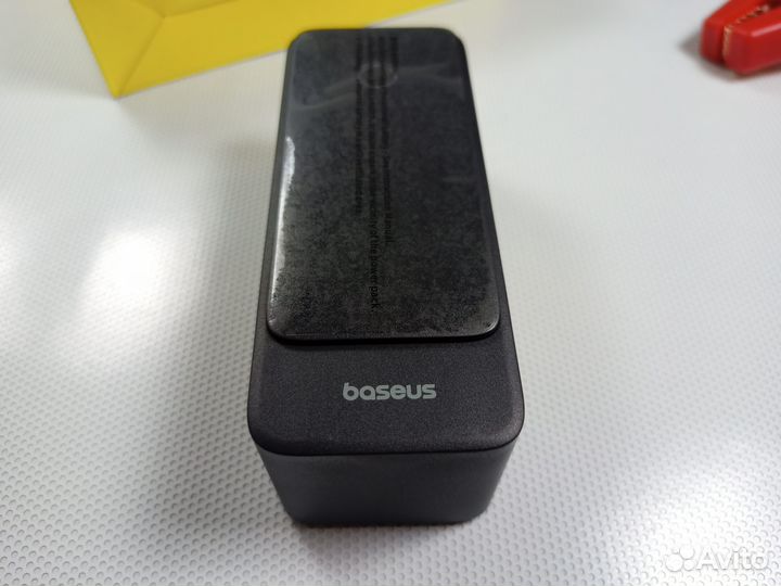 Пусковое устройство Baseus 6000 мАч Новый