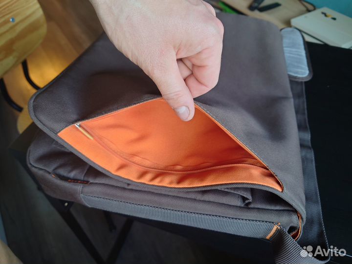 Сумка для ноутбука Belkin