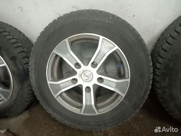 Зимние колеса на ниву